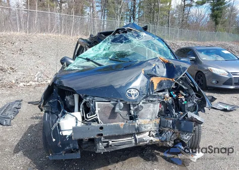 2014 Toyota Sienna Xle V6 8 Passenger from USA, damaged, VIN 5TDYK3DC7ES450414